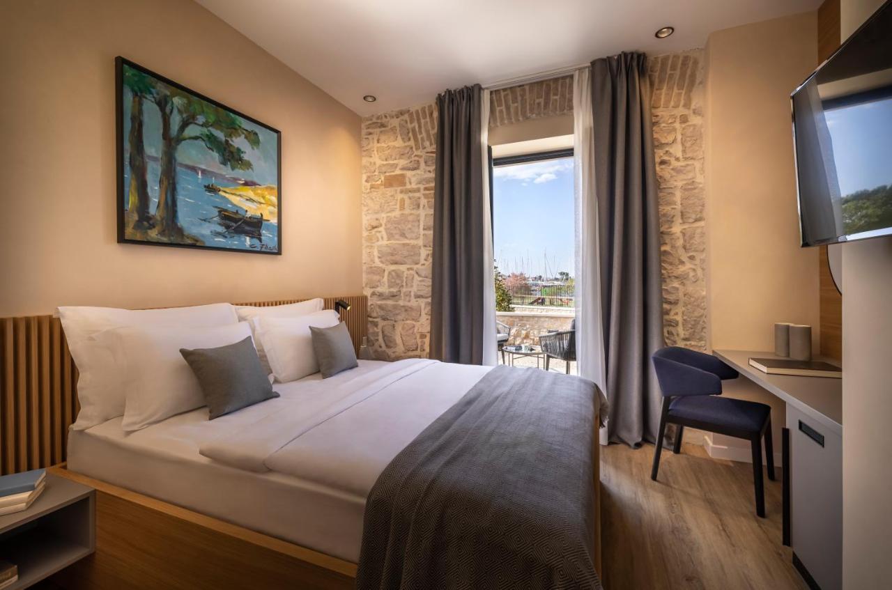 Dunatovi Dvori Heritage Hotel Preko Bagian luar foto
