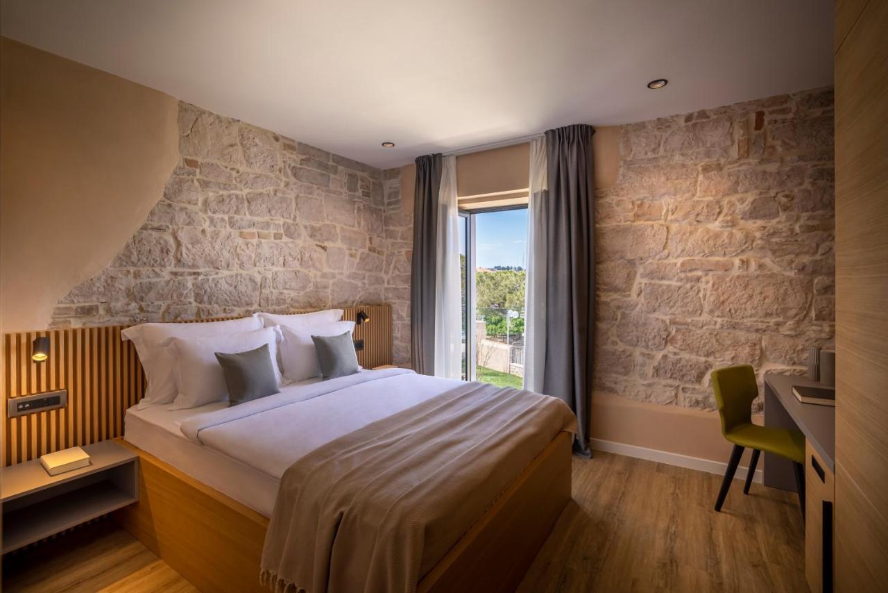 Dunatovi Dvori Heritage Hotel Preko Bagian luar foto