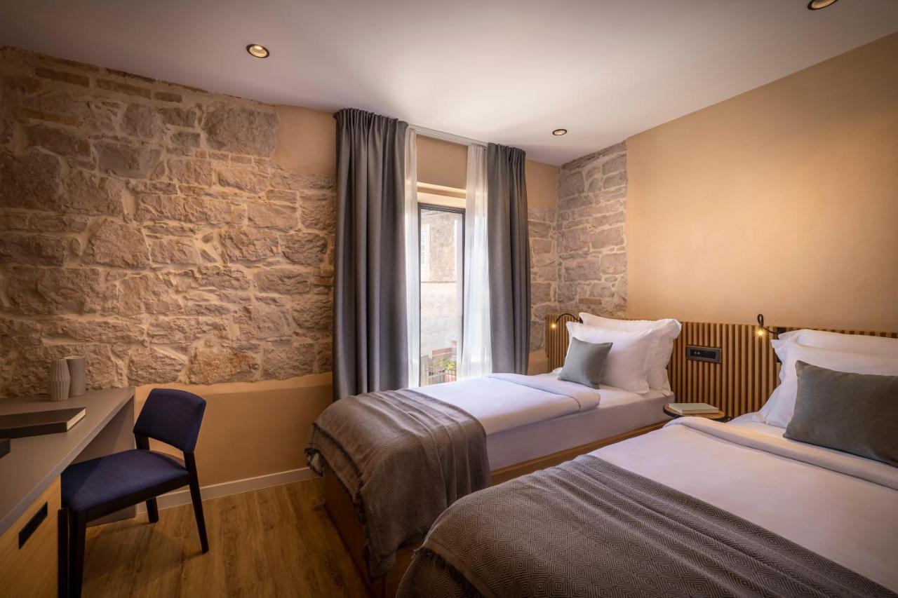 Dunatovi Dvori Heritage Hotel Preko Bagian luar foto